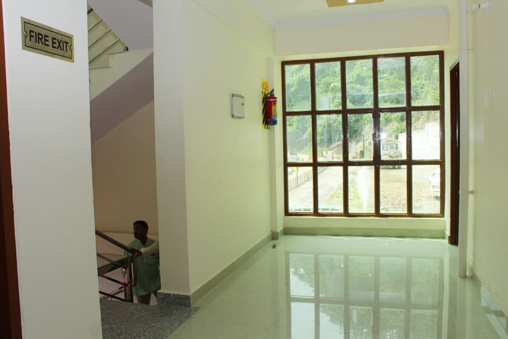 Yatrik Inn 40/56