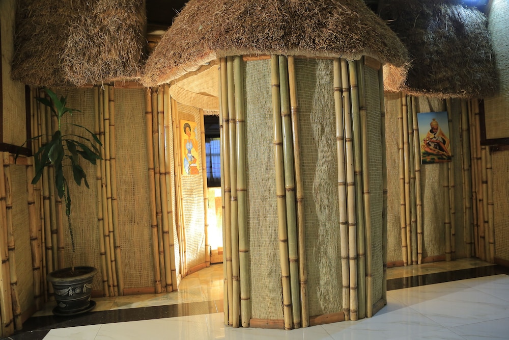 Sarem International Hotel 26/50