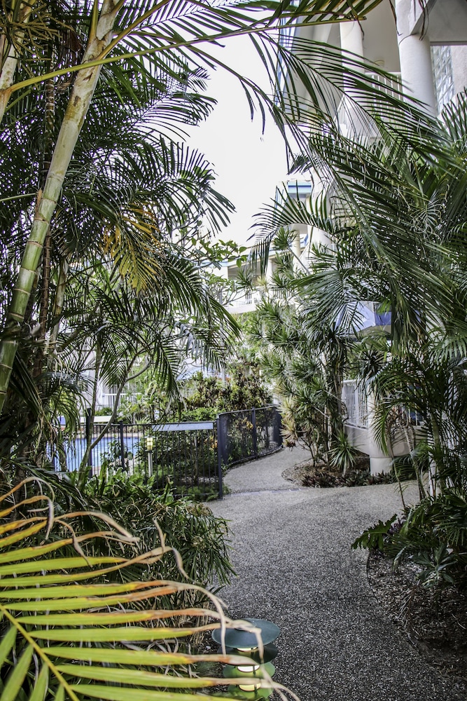 Surfers Beach Holiday Apartments 37/45