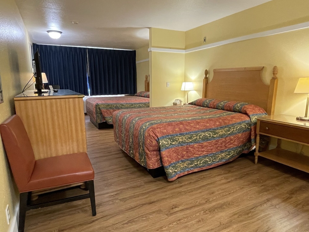 Marina Inn 16/44