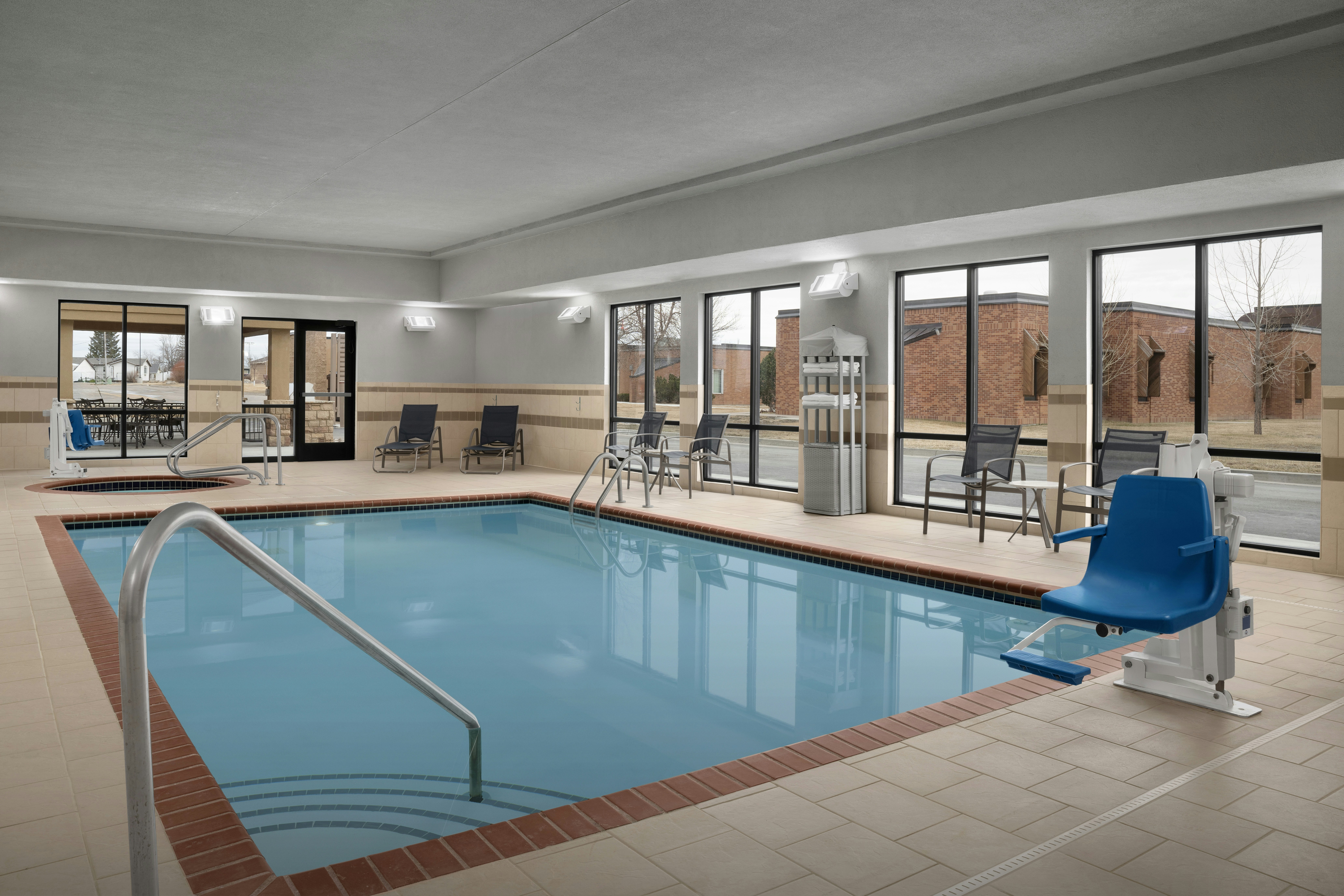 Hampton Inn & Suites Williston 7/18