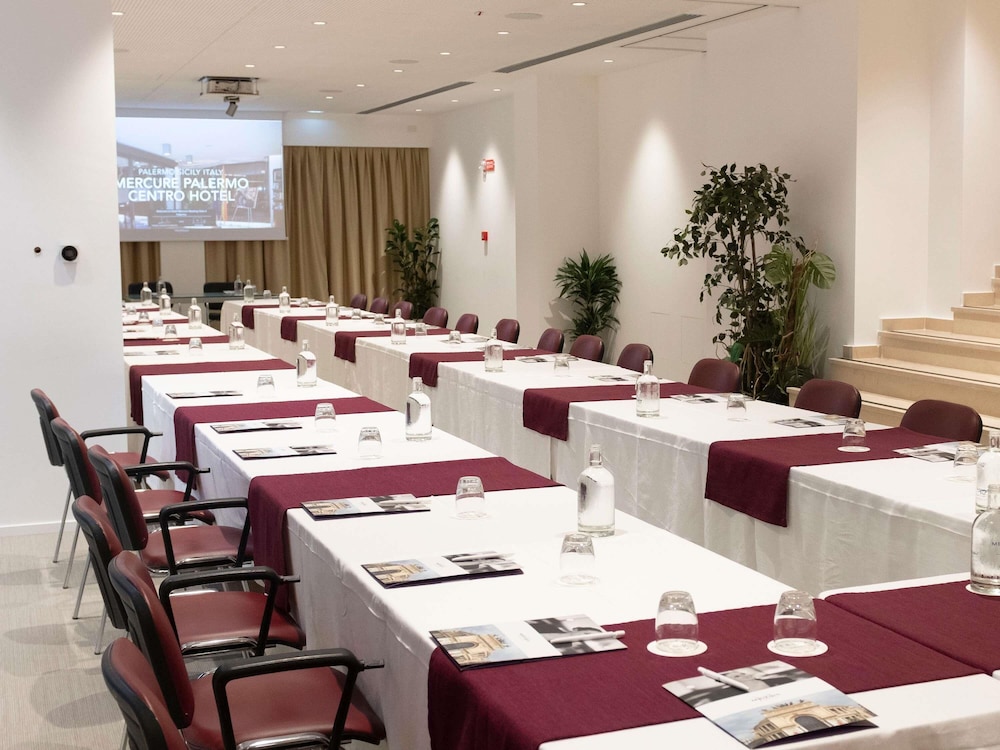 Mercure Palermo Centro 55/70