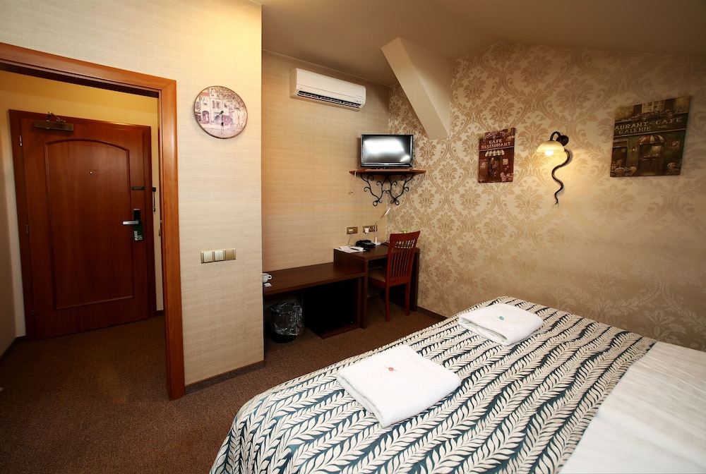 Hotel Roudna 5/69