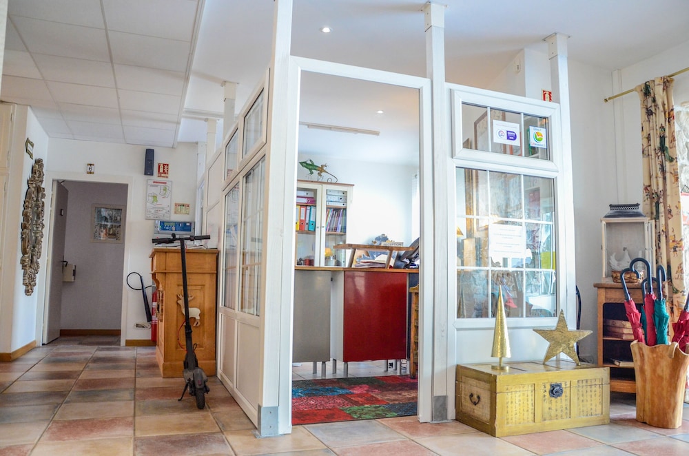 Hotel A La Villa Boucicaut 59/74