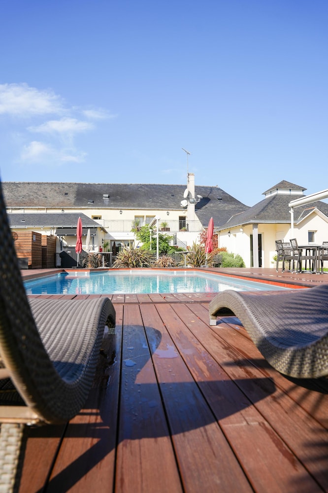 Logis Hotel L'Abreuvoir 24/50