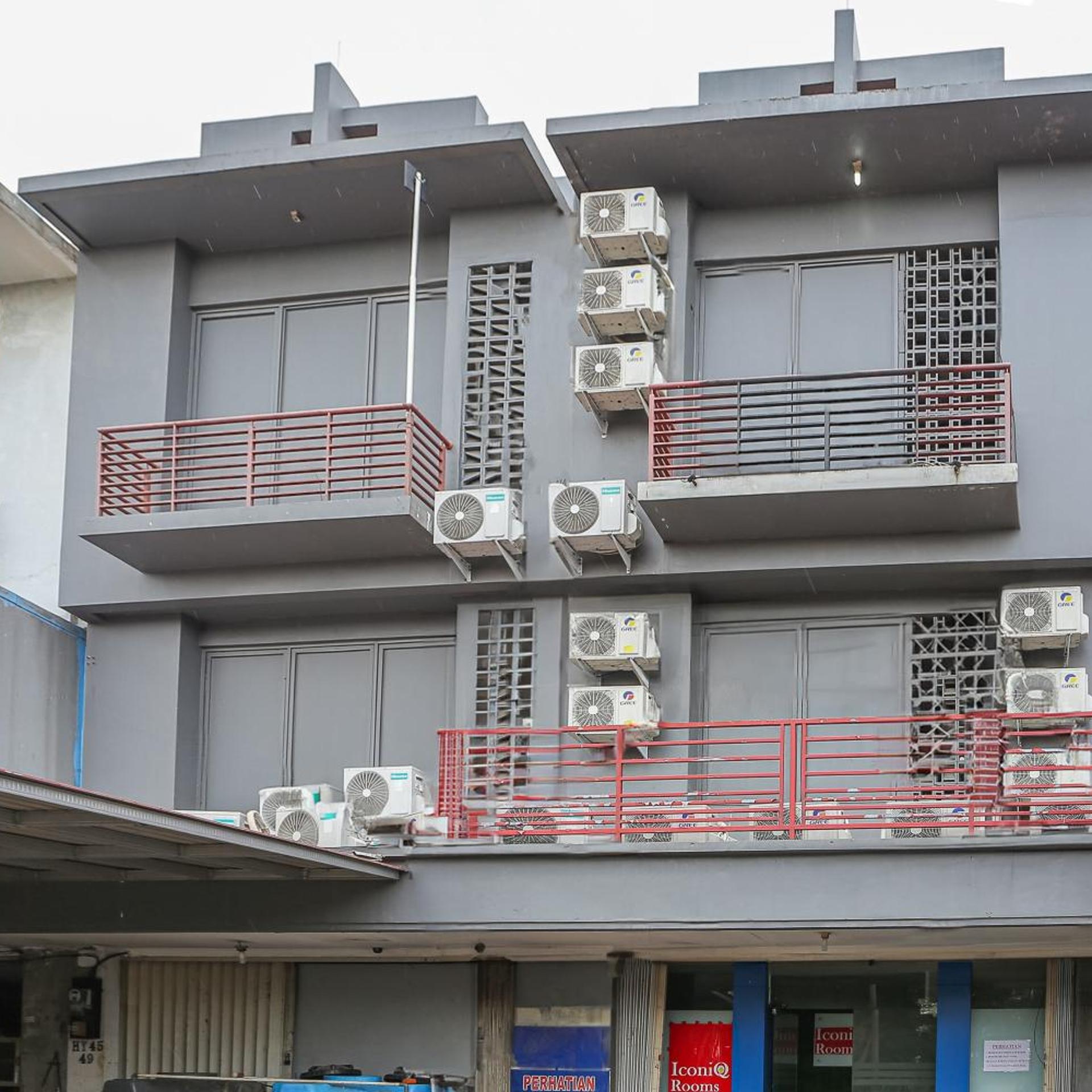 Hotel O Iconiq Rooms in BEKASI