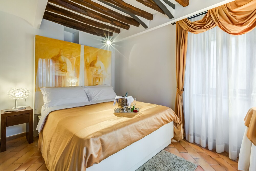 Luxury Navona 25/58
