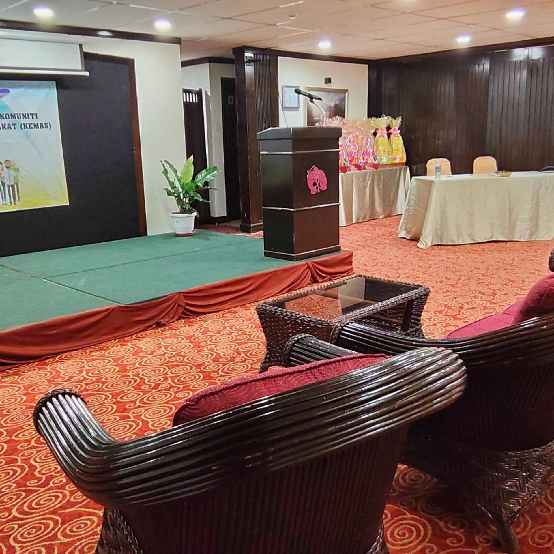 Heritage Hotel 27/49