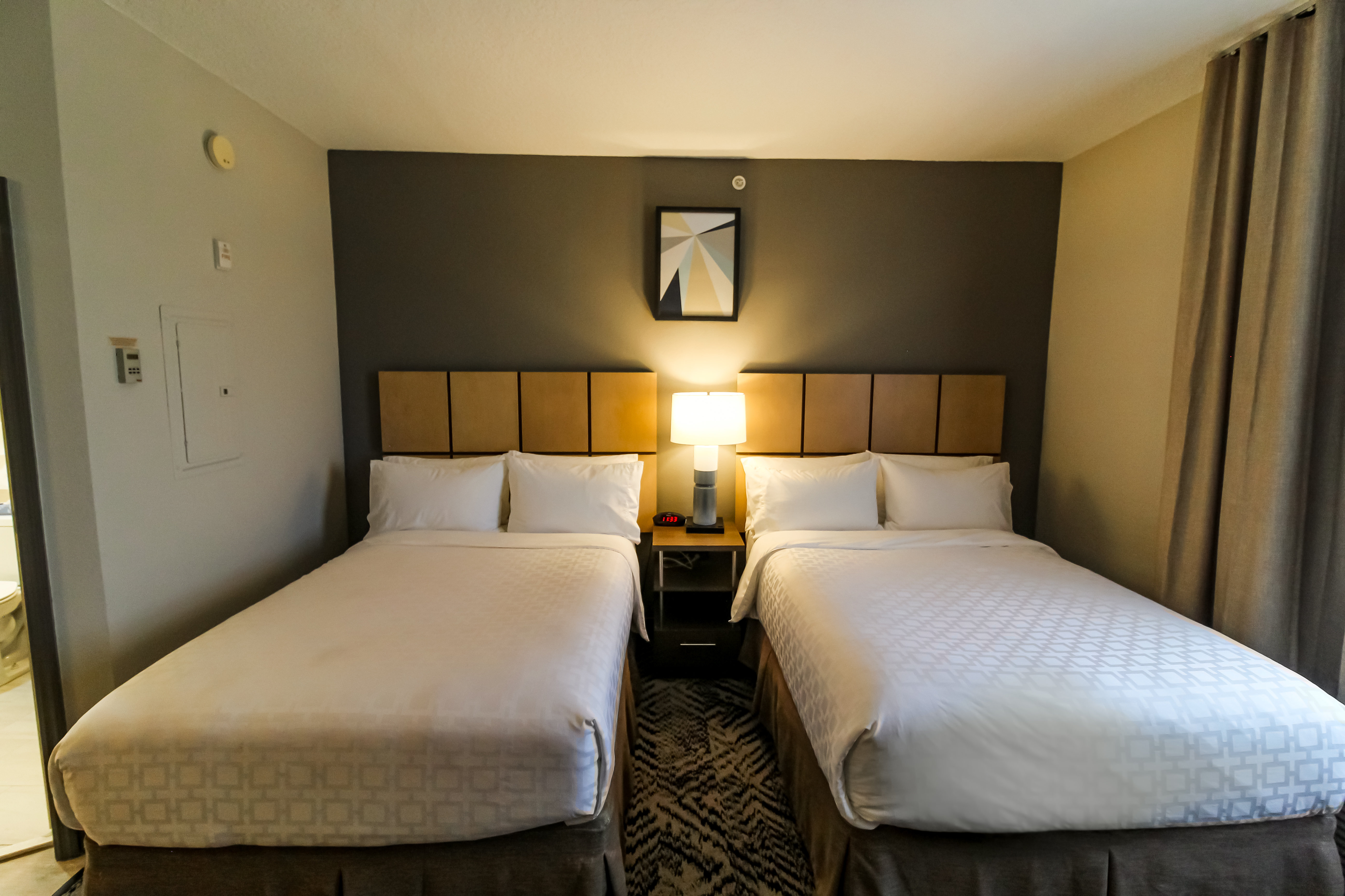 STUDIO, SUITE, 2 DOUBLE BEDS