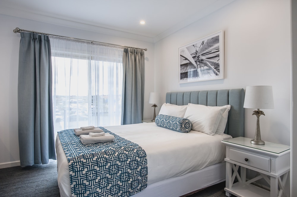 The Marina Hotel 28/66