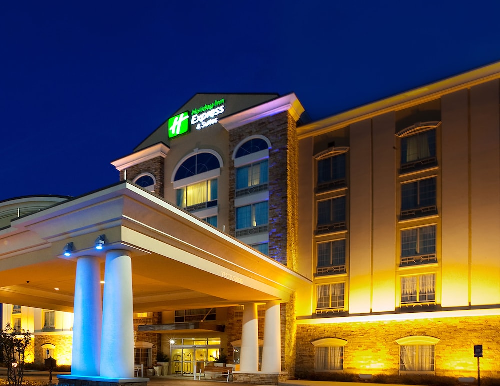 Holiday Inn Express Hotel and Suites Columbus At Northlake 2/57