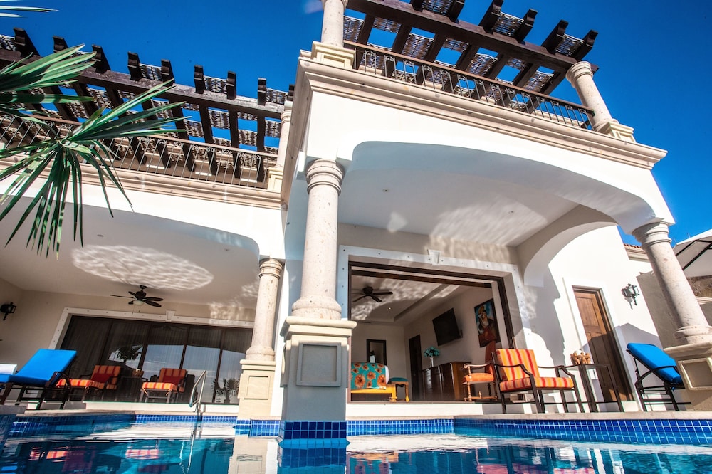 The Residences At Hacienda Encantada 3/50