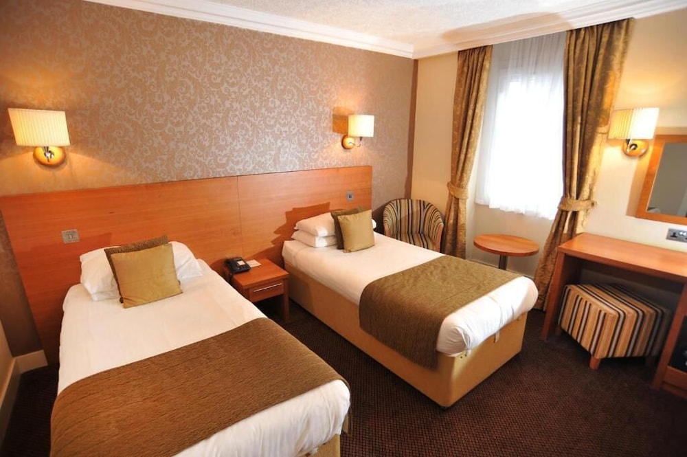 Golden Lion Hotel Stirling 12/50