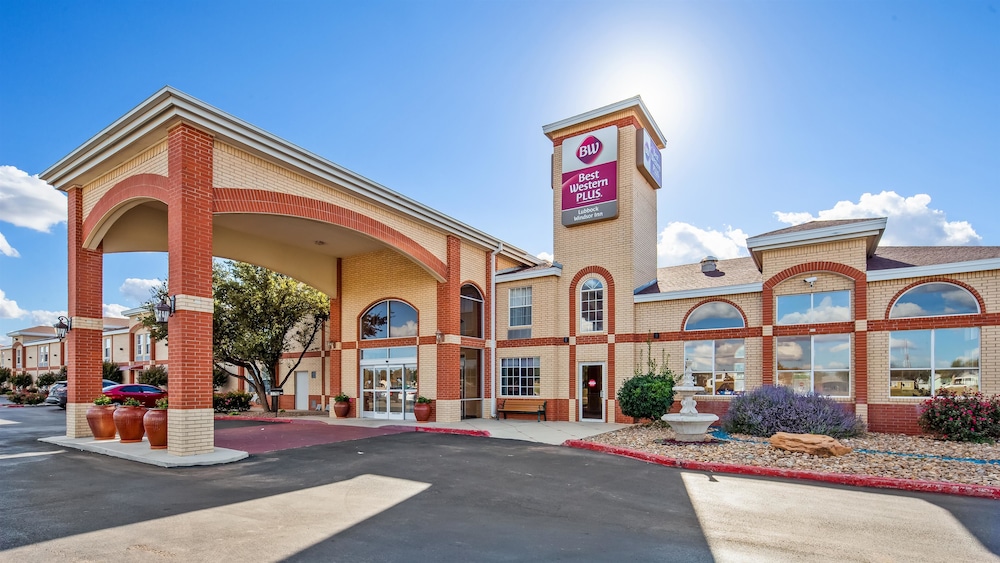 Lubbock Windsor Inn thumb 2