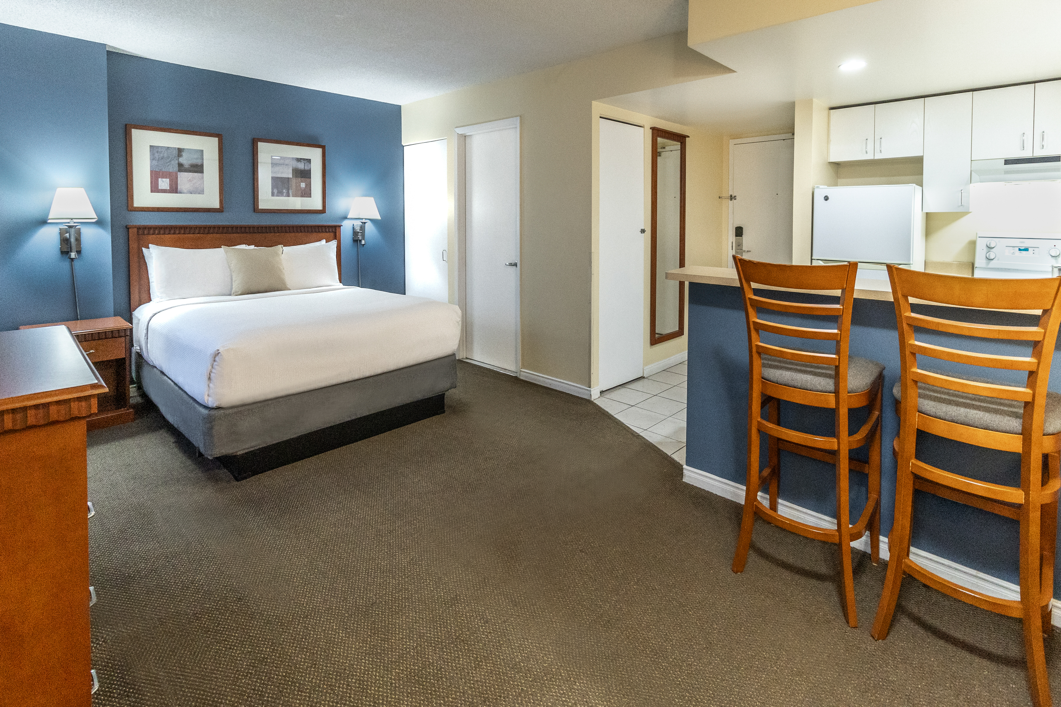 غرفة قياسية بسرير مزدوج، Hotel Saint Laurent Montreal 2/5