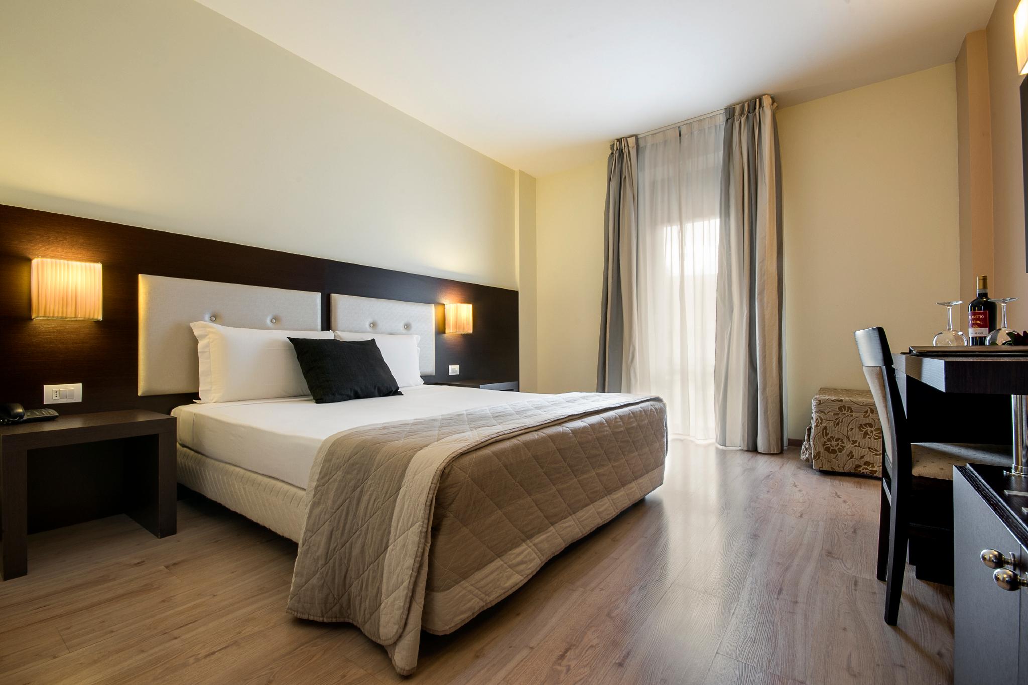 SUPERIOR, DOUBLE BED
