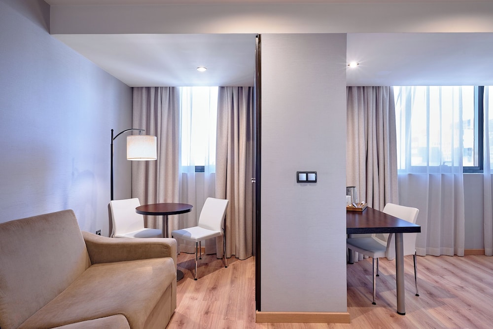 Hotel Turia Granada 34/50