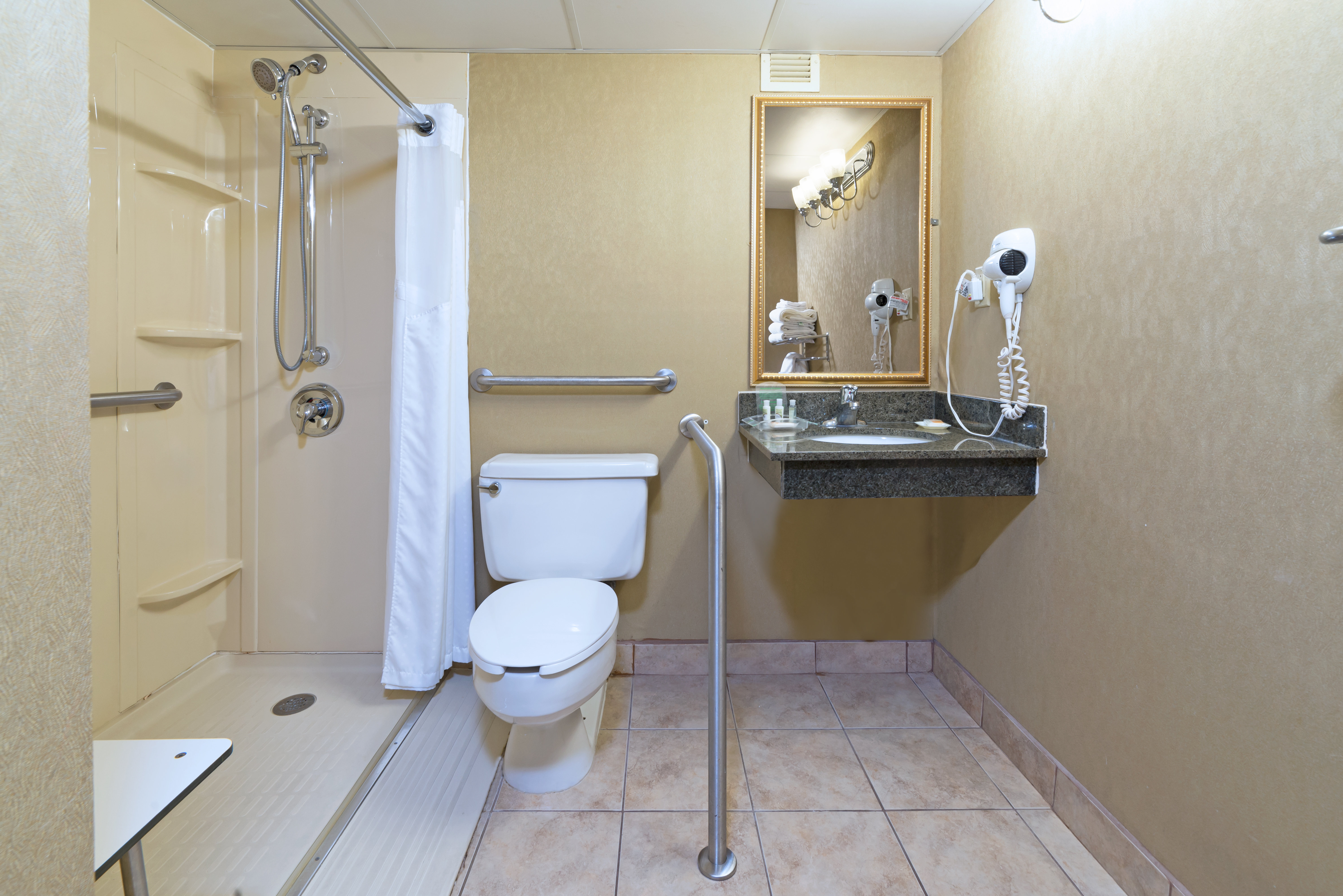 Garner Hotel Totowa by IHG 72/74