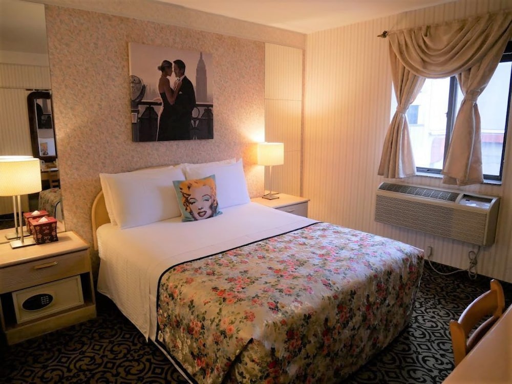Flushing Central Hotel 41/59