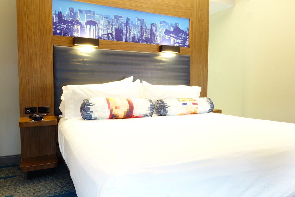ALOFT RALEIGH DURHAM AIRPORT BRIER CREEK 7/48