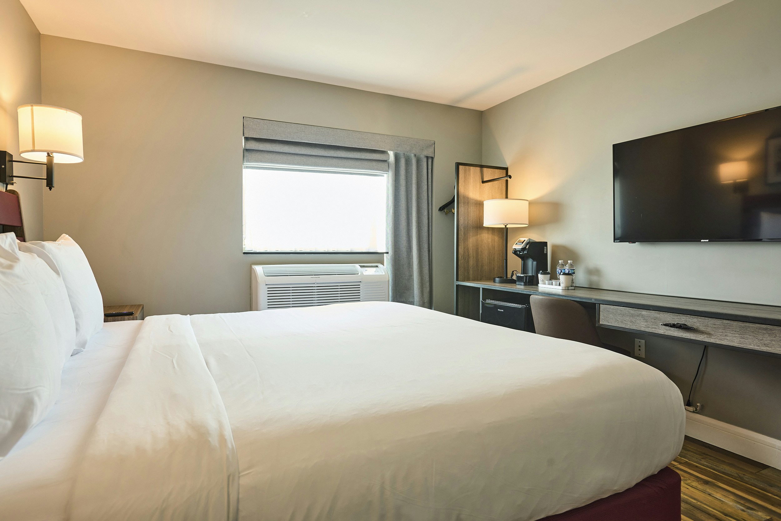 Standard, Double Bed, City View