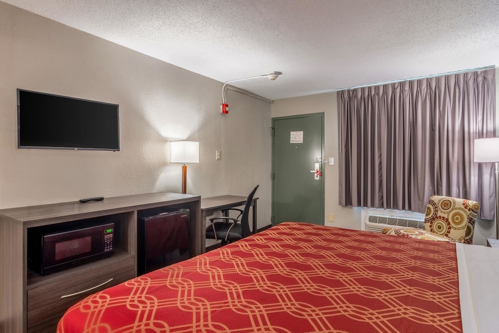 Econo Lodge East Ridge 22/36