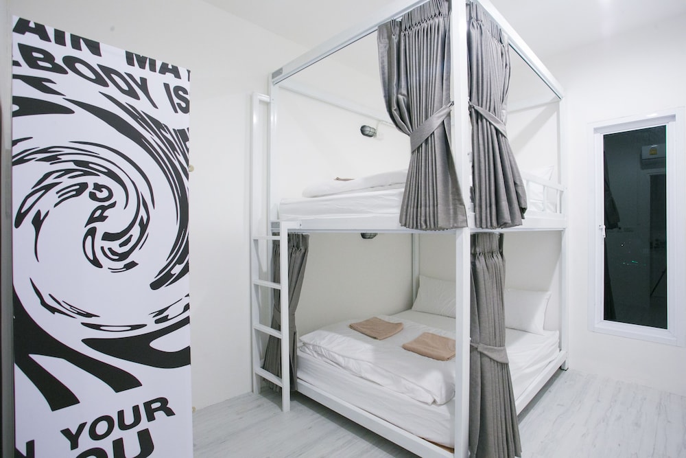 The Street Hostel Koh Lipe - Adult Only 20/42