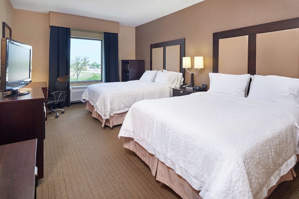 Hampton Inn & Suites Decatur 24/58