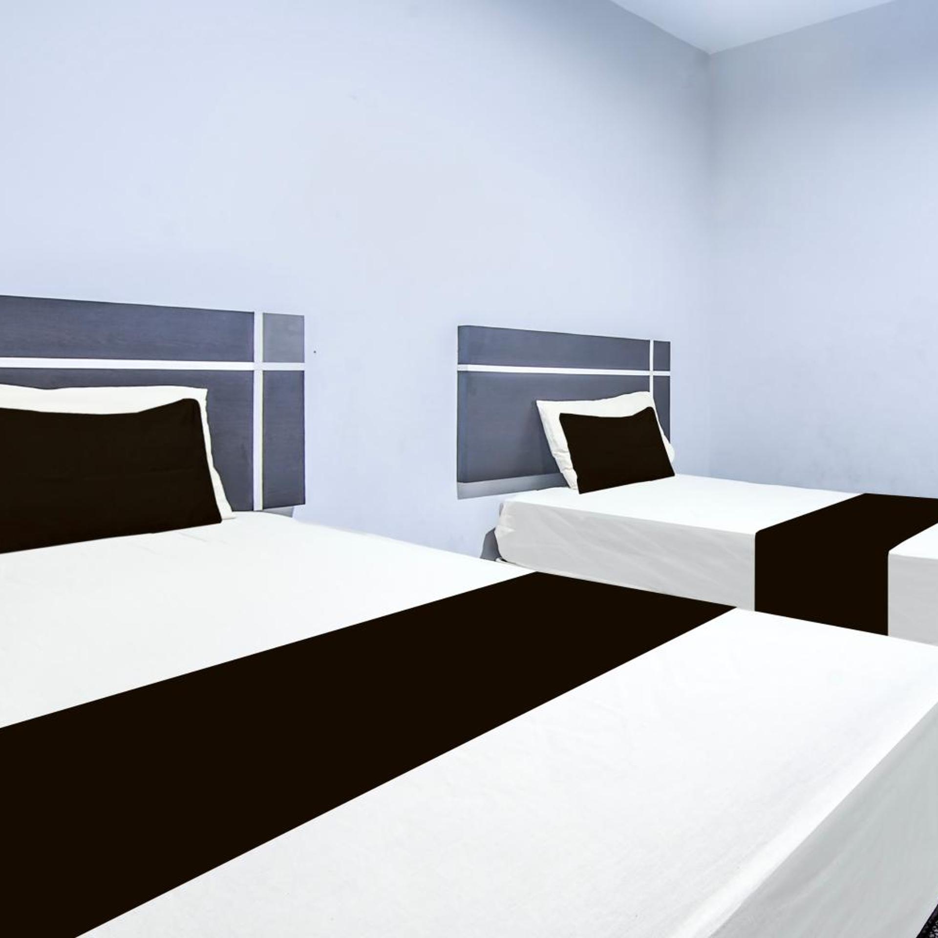 Hotel O Makassar near Mall Panakukang formerly Hotel Lucky Inn Makassar 22/44