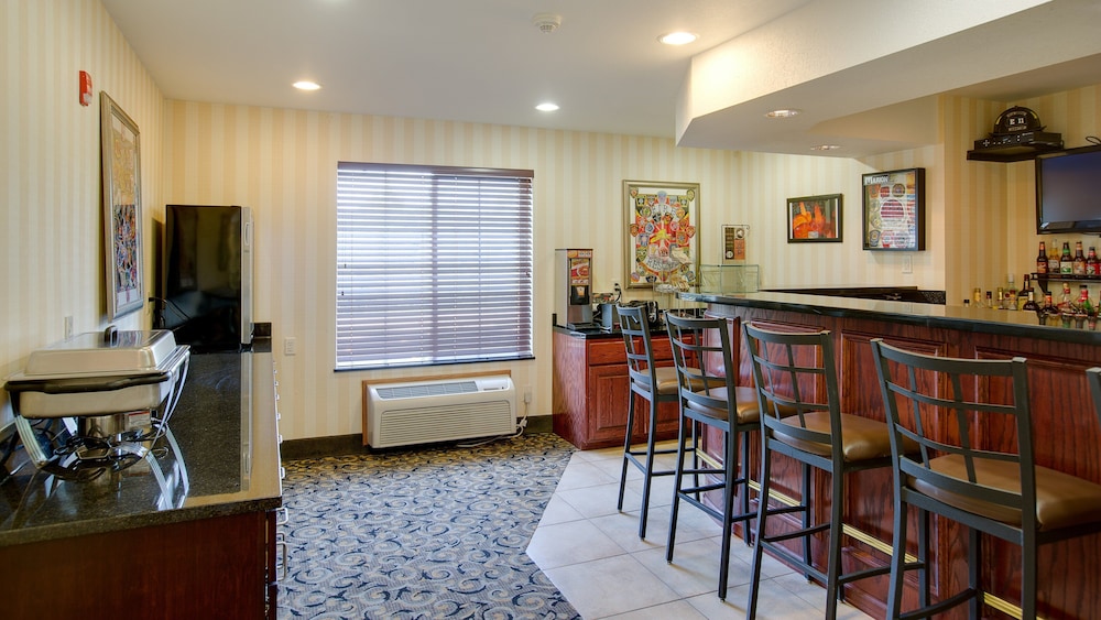 Cobblestone Inn & Suites - Clintonville 36/50