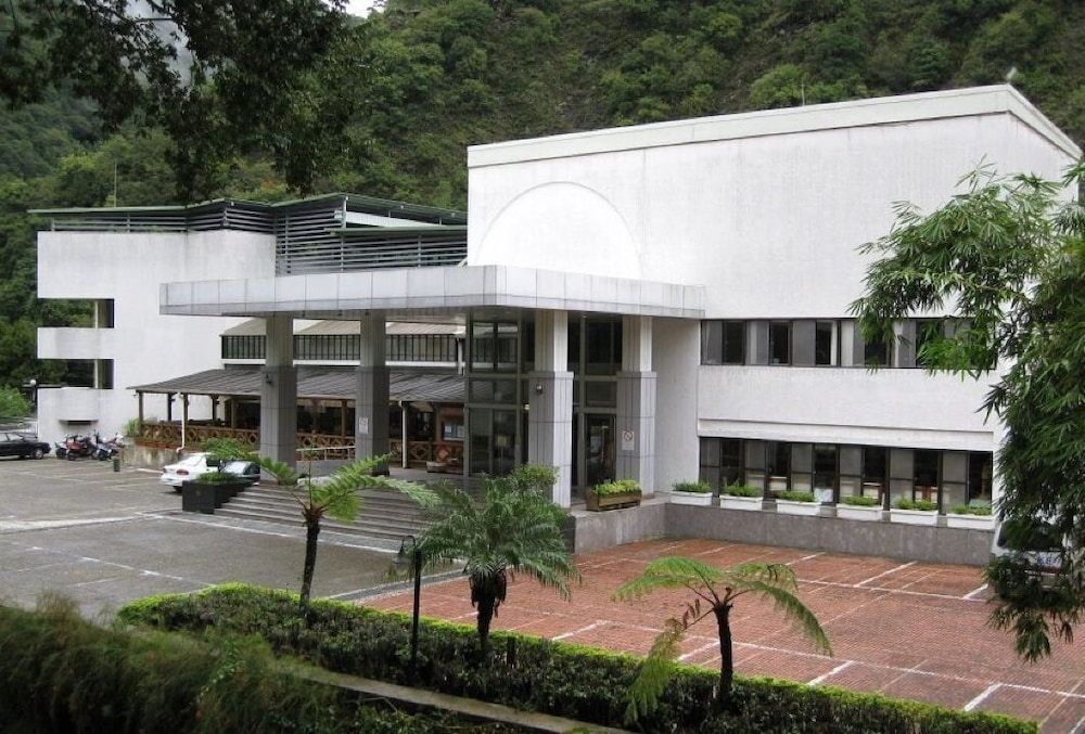 Taroko Tienhsiang Youth Activity Center 3/32