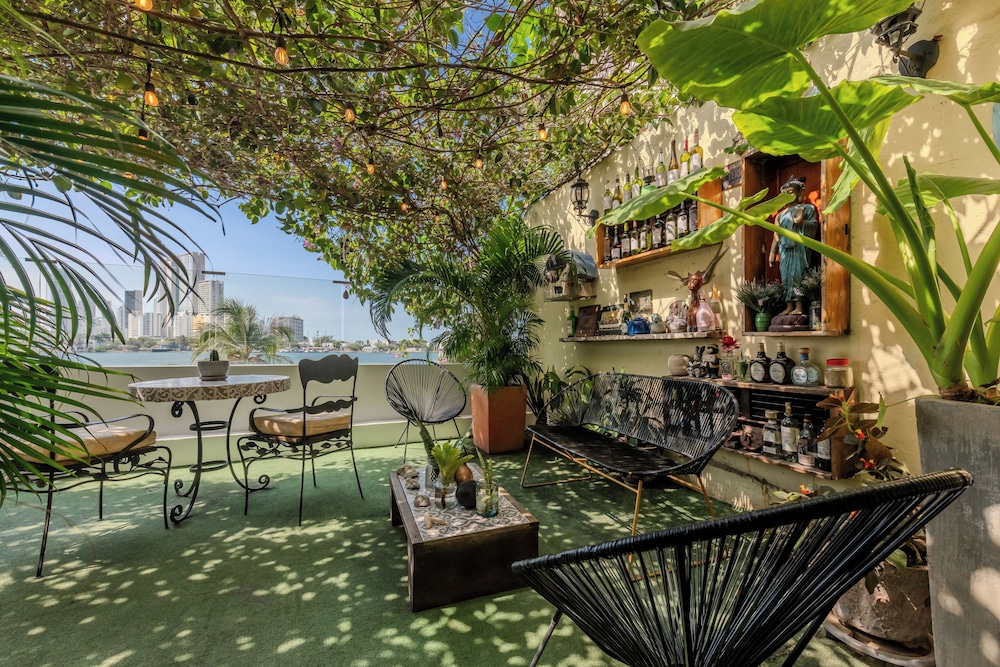 Hotel Dorado Plaza Calle del Arsenal 37/44