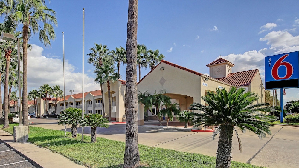 Motel6 Edinburg, TX 2/49