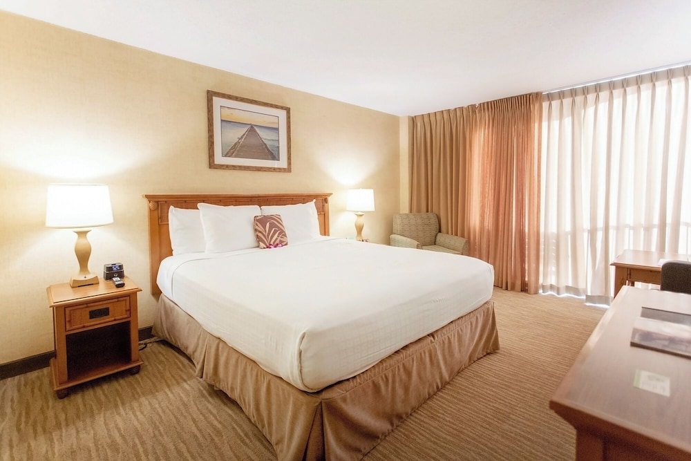 Waikiki Resort Hotel 31/69