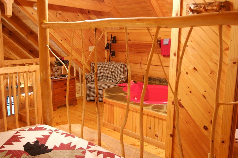 Gatlinburg Adventure Cabins 12/48