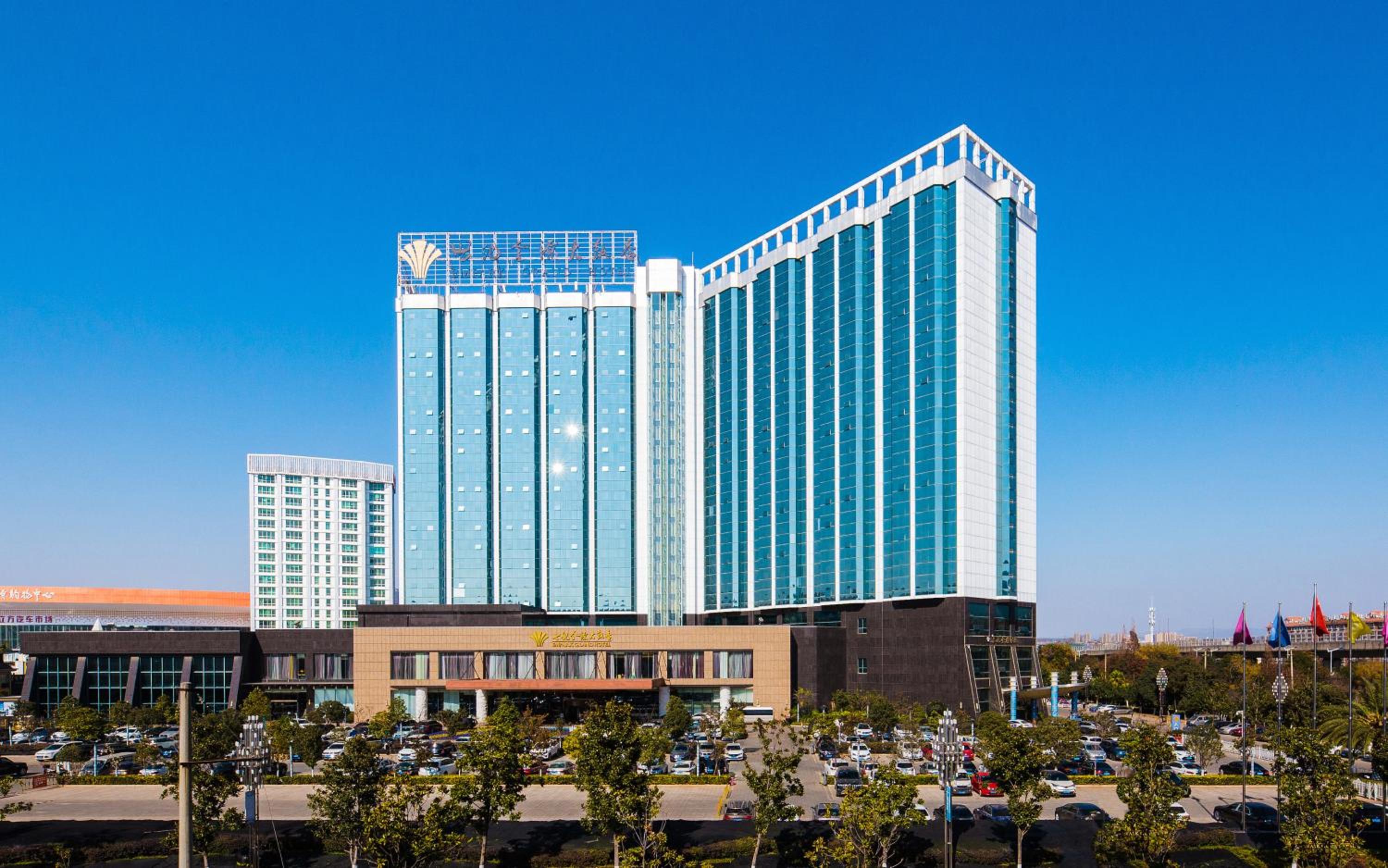 Empark Grand 3/55