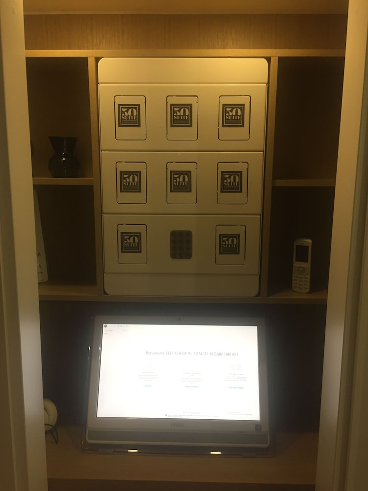 50 SUITE B&B 2/39