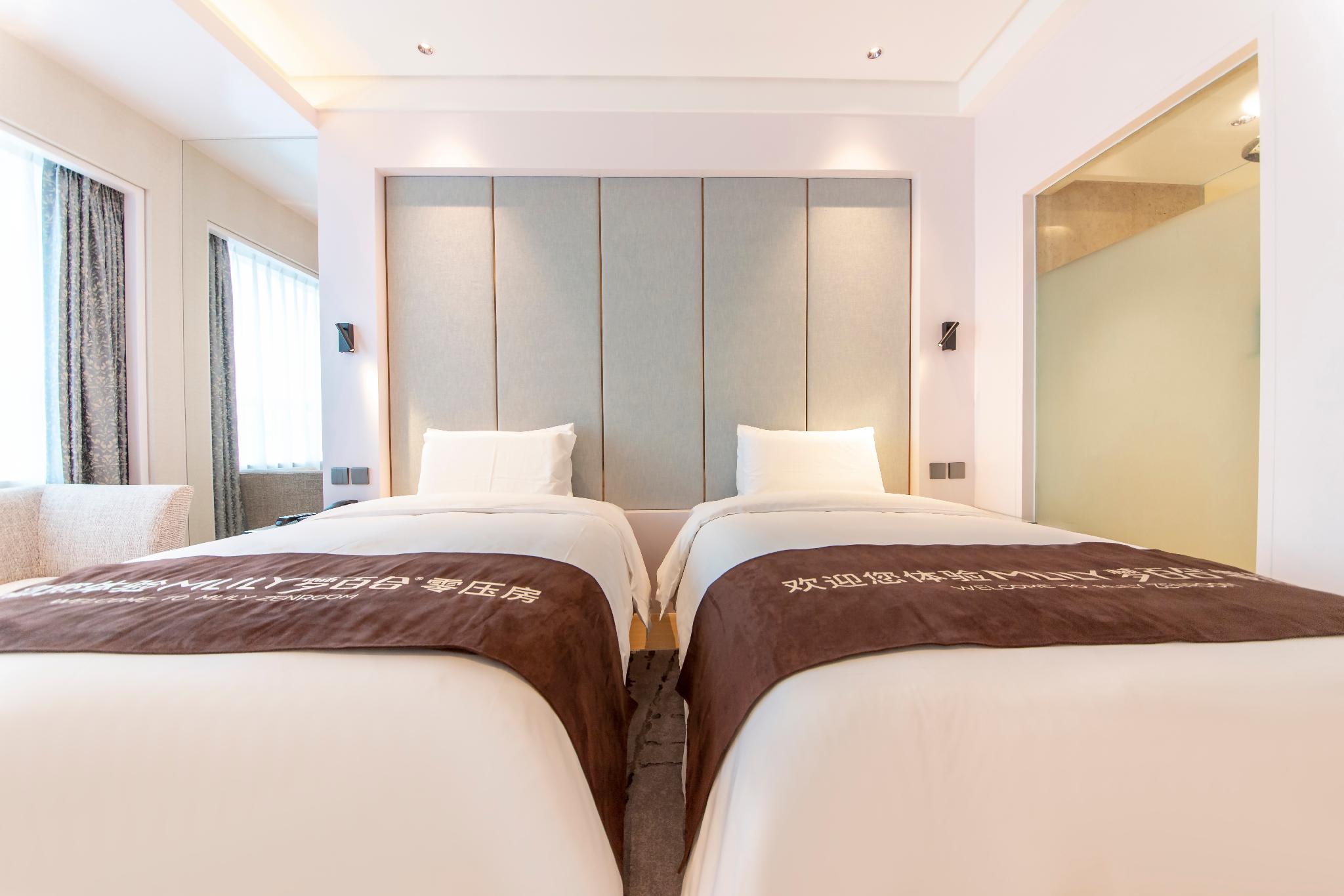 Room, Twin Beds