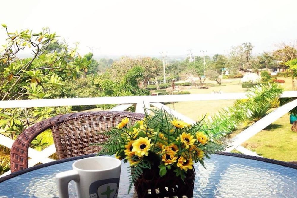 Keawanongburi Resort 25/28