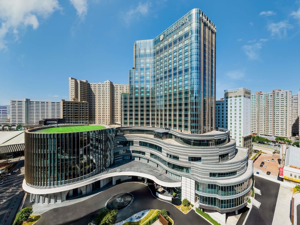 Pullman Quanzhou Shuitou 7/60