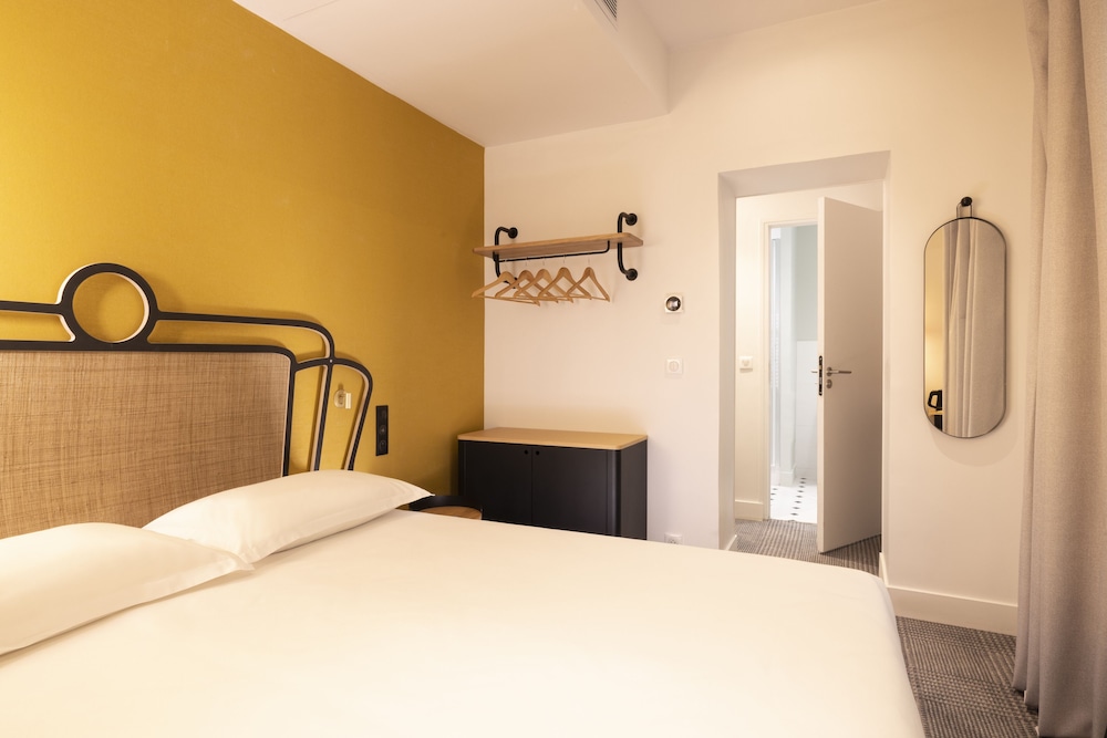 HOTEL DE SUEZ 25/59