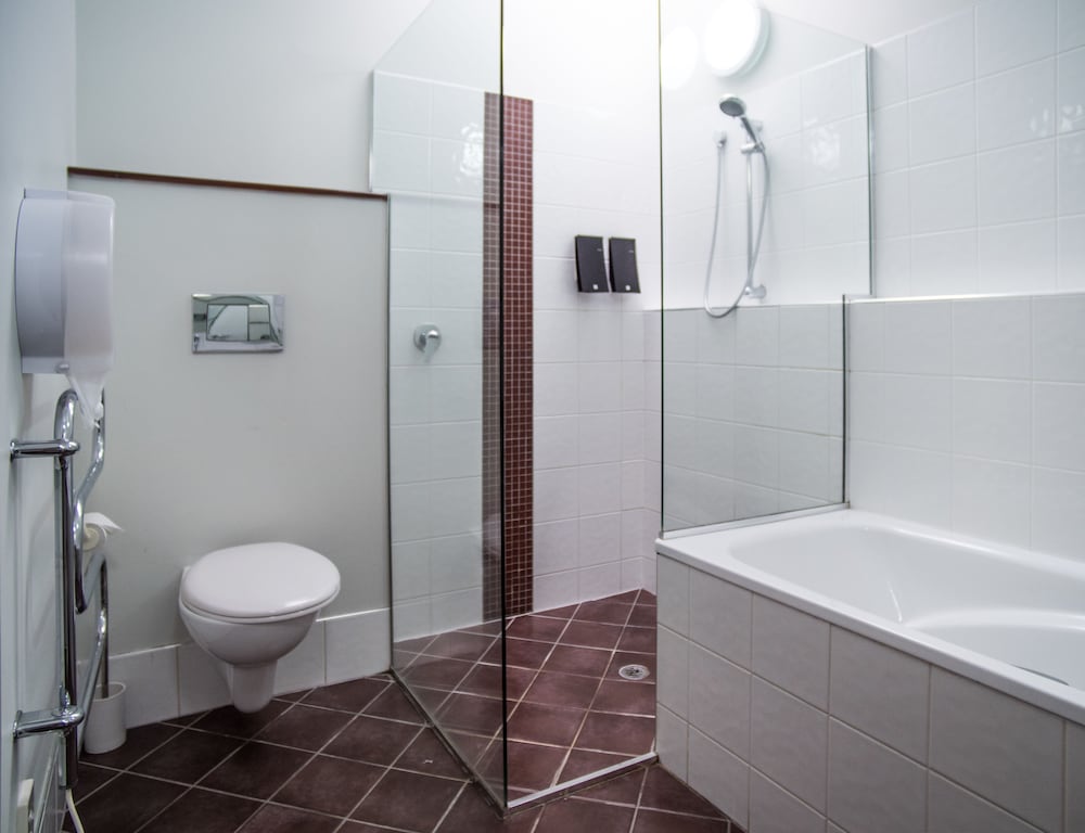 U Boutique Hotel Wellington, SureStay Collection by BW 57/68
