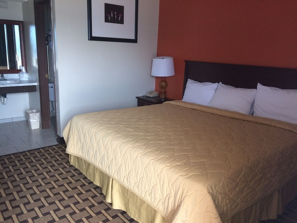 Relax Inn Henryetta 7/28