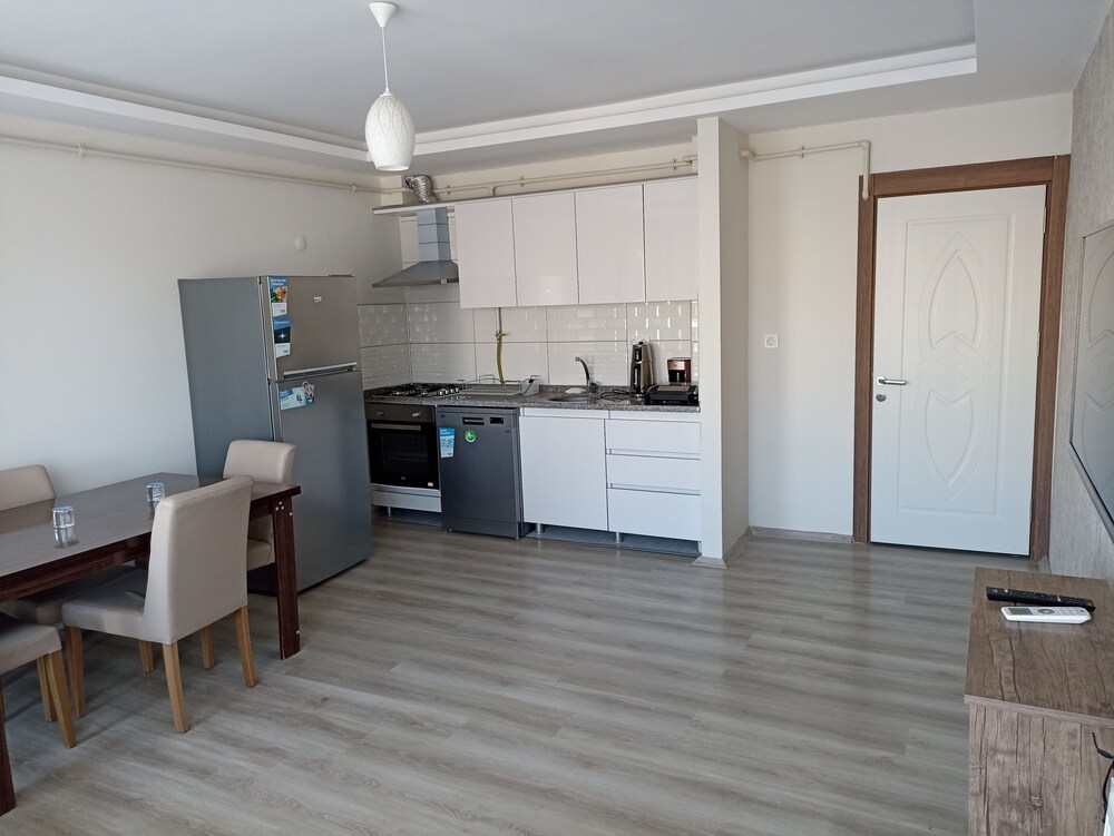 Udi Hotel 6/47