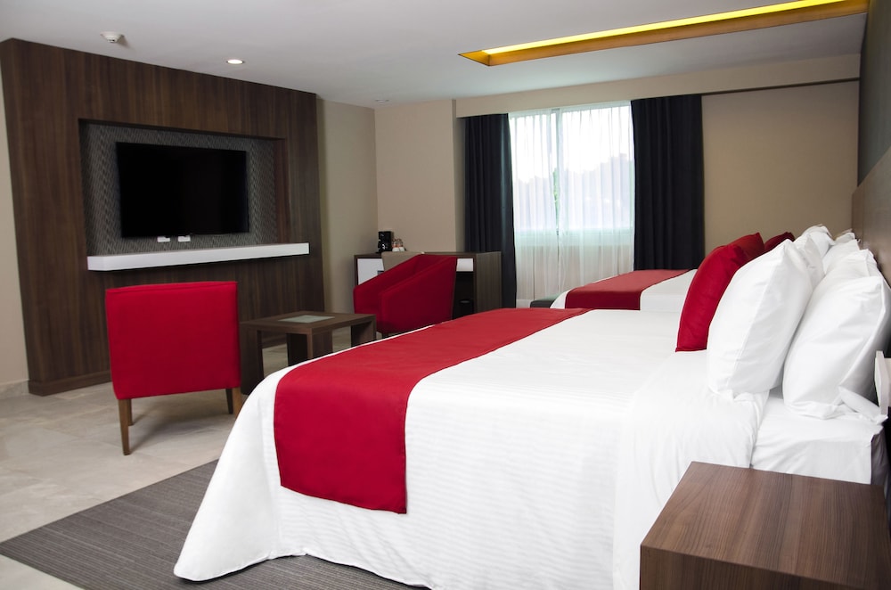 Hotel 5 de Mayo 16/43