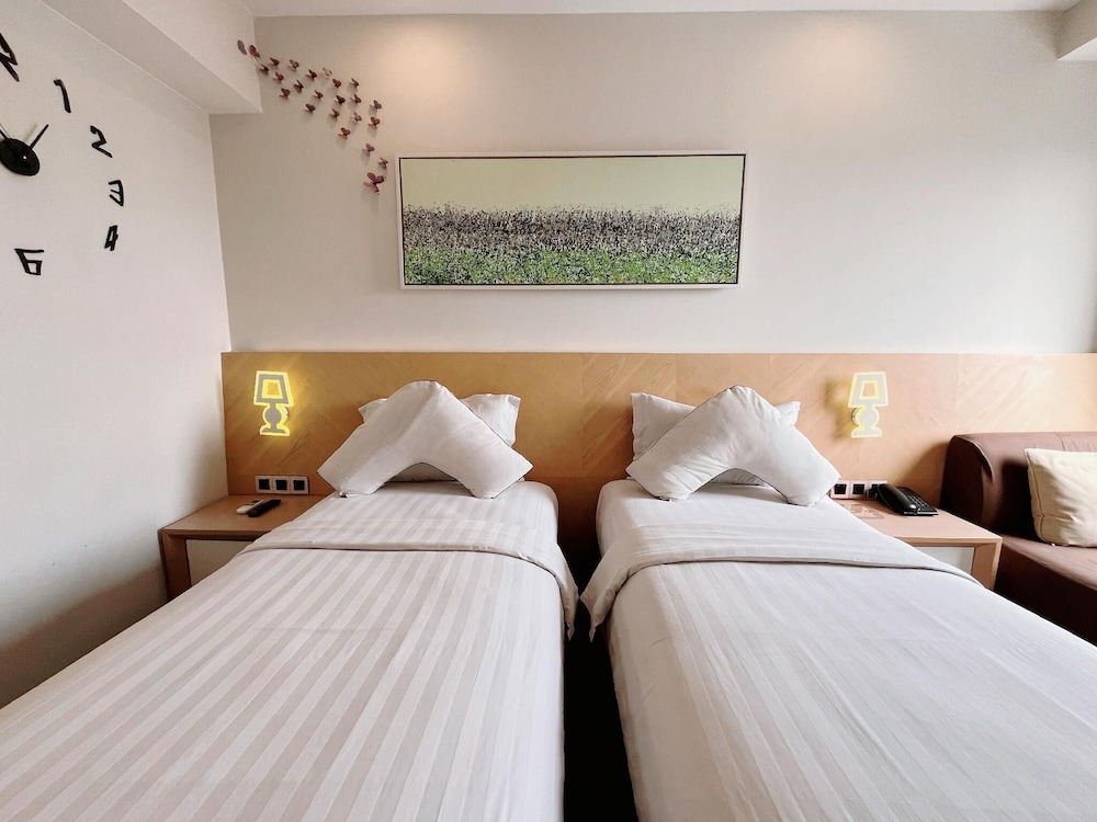 Verse Luxe Hotel Wahid Hasyim 18/50