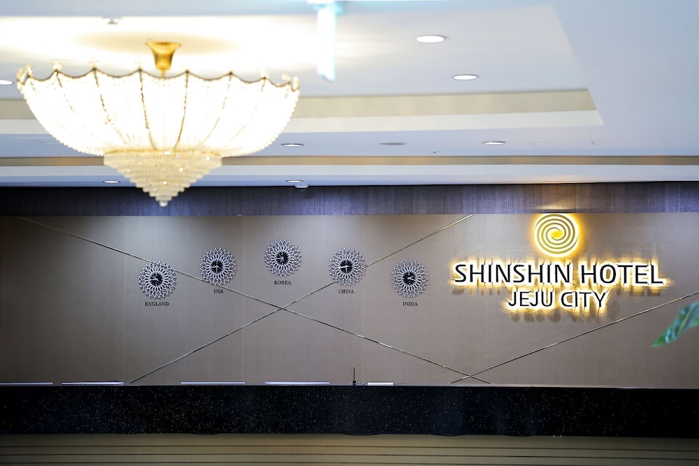 Shin Shin Hotel Jeju City 7/60