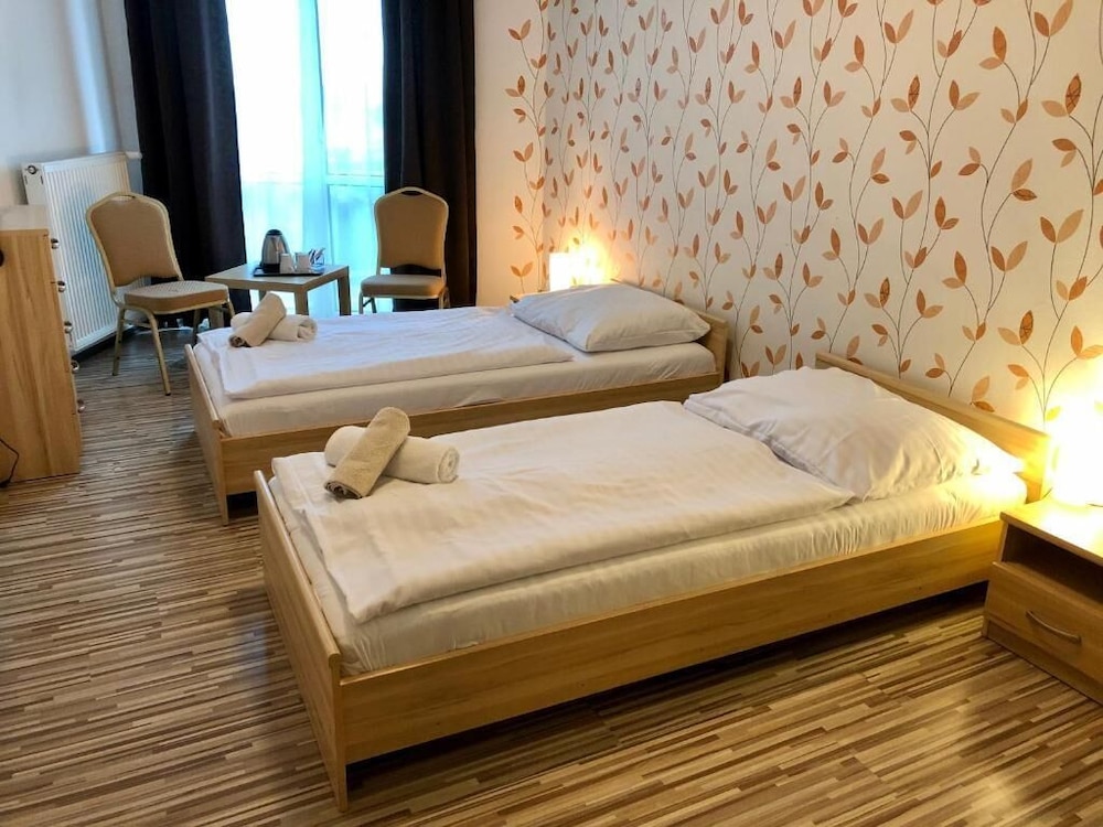 Hotel Modena 15/50