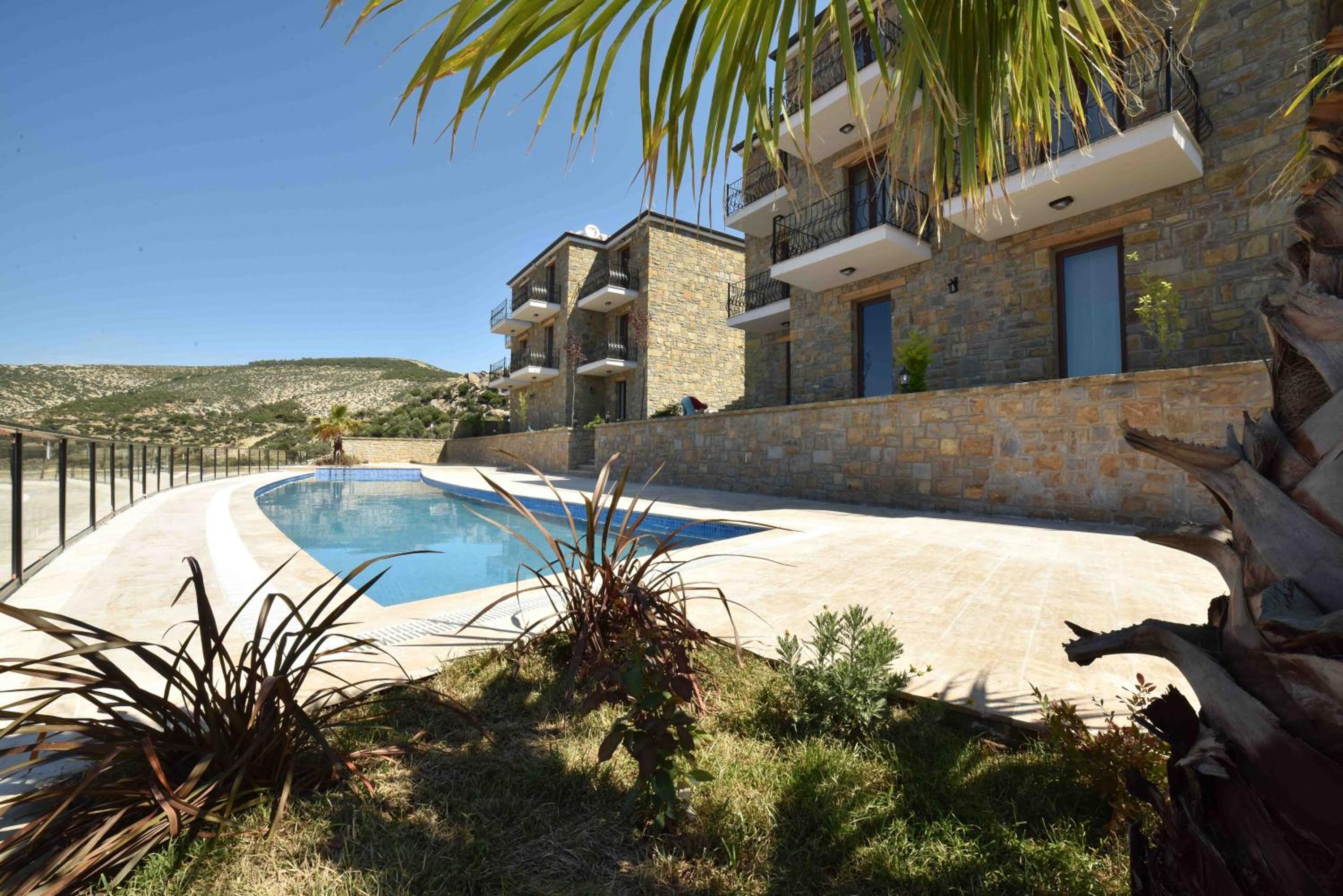 Limnos Otel 9/15