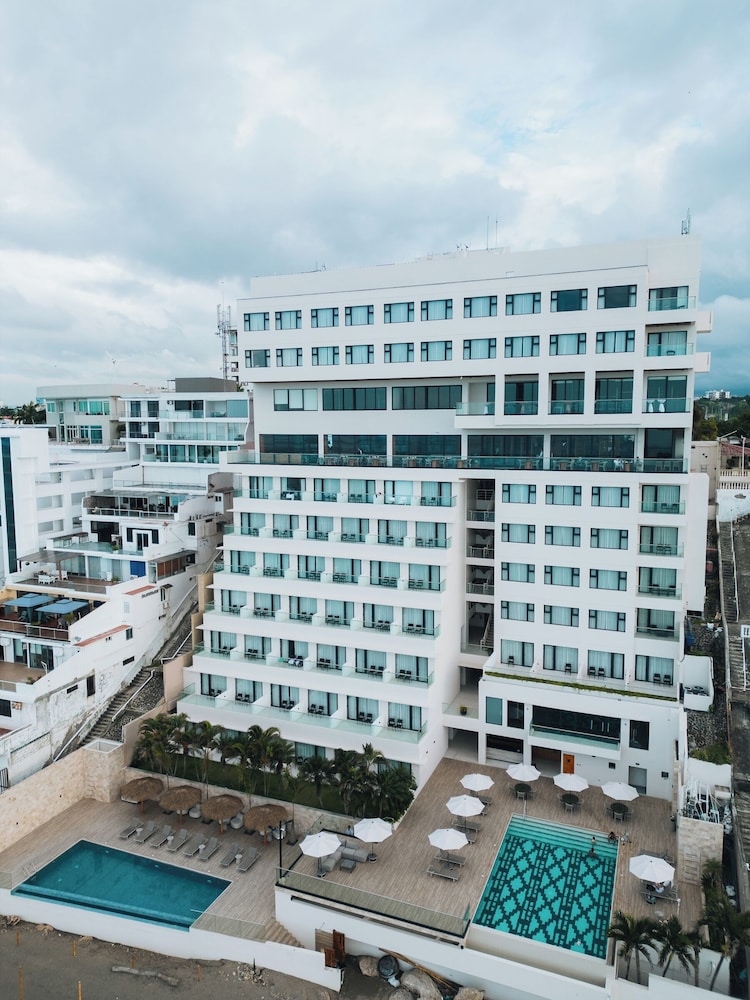 Mantahost Hotel 1/46